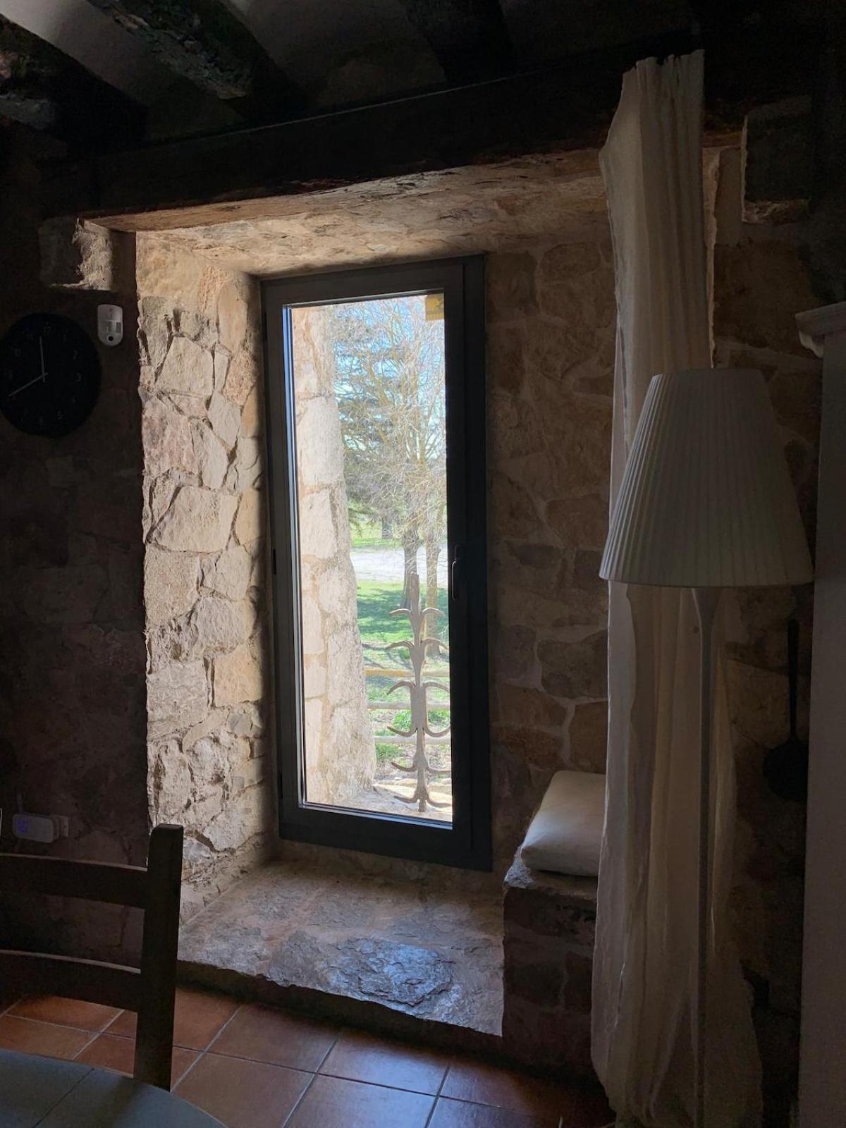 Masia Cal Millas - Turisme Rural Castellfullit de Riubregos Bagian luar foto