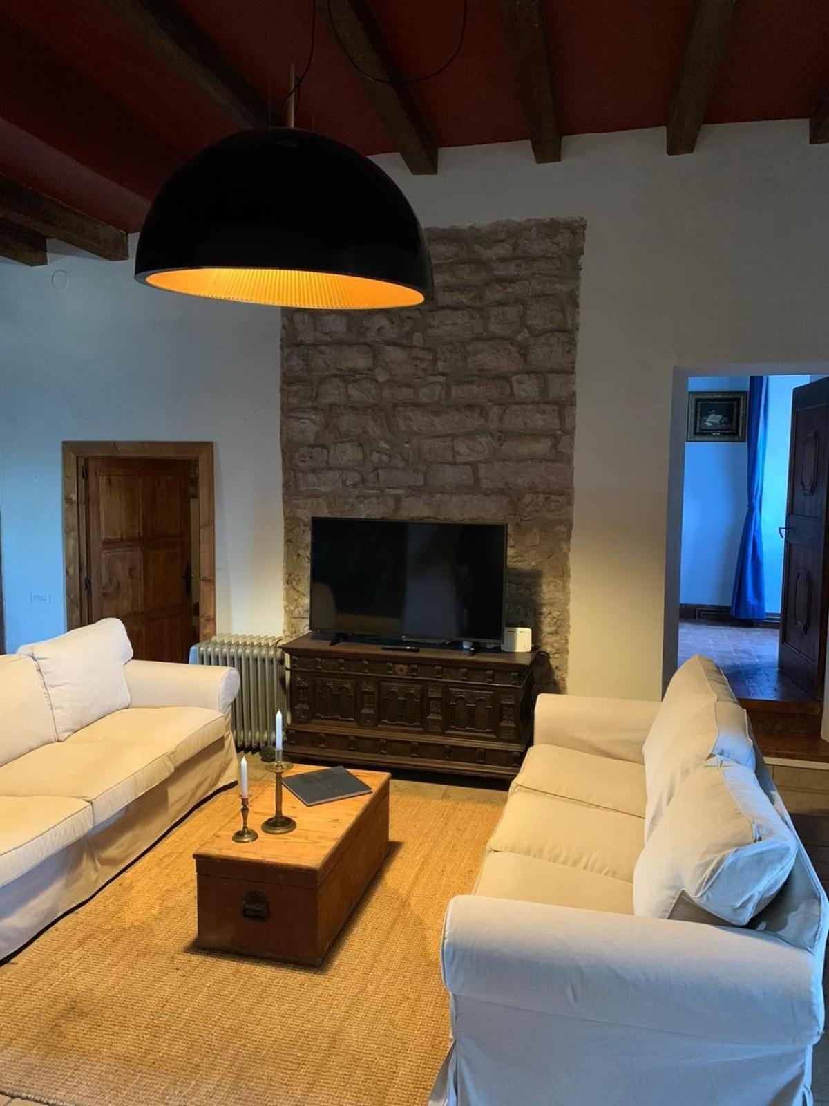 Masia Cal Millas - Turisme Rural Castellfullit de Riubregos Bagian luar foto