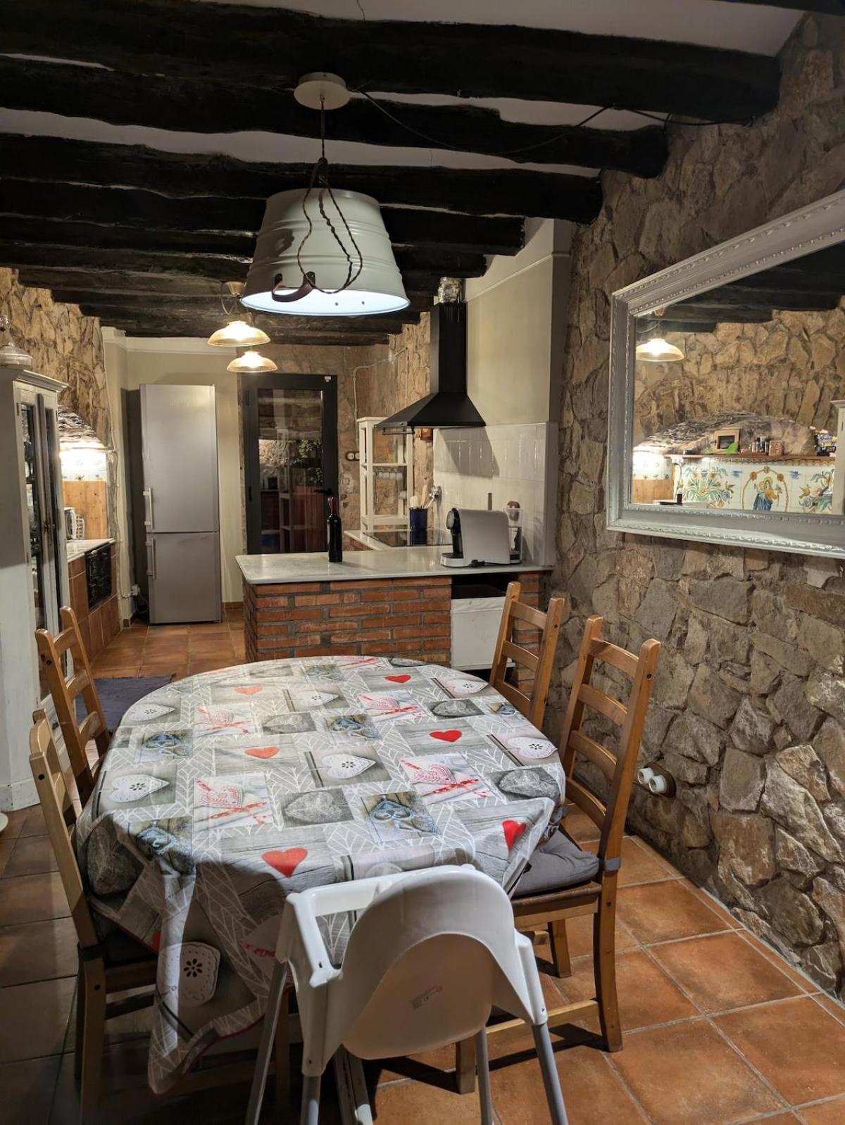 Masia Cal Millas - Turisme Rural Castellfullit de Riubregos Bagian luar foto