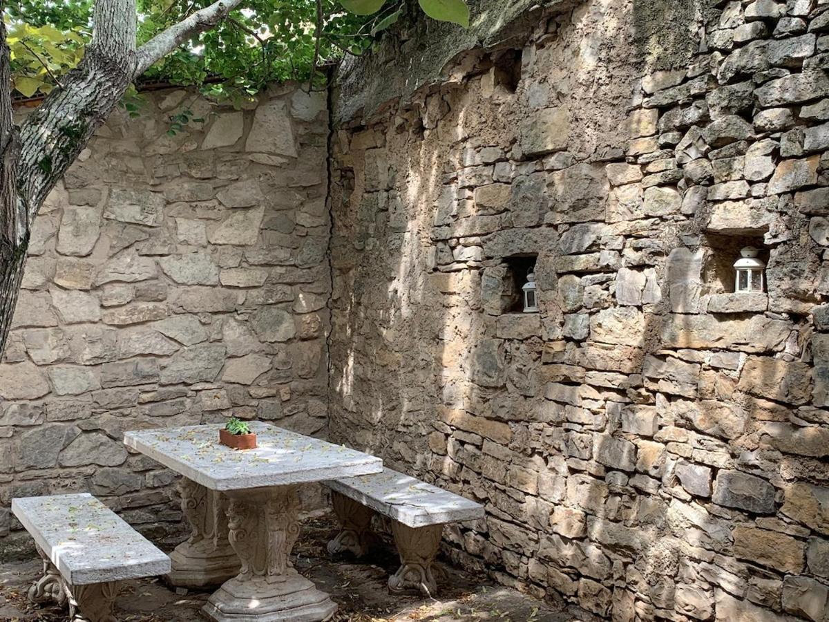 Masia Cal Millas - Turisme Rural Castellfullit de Riubregos Bagian luar foto